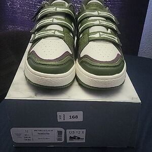Men's Green and White Hook-and-Loop Sneakers